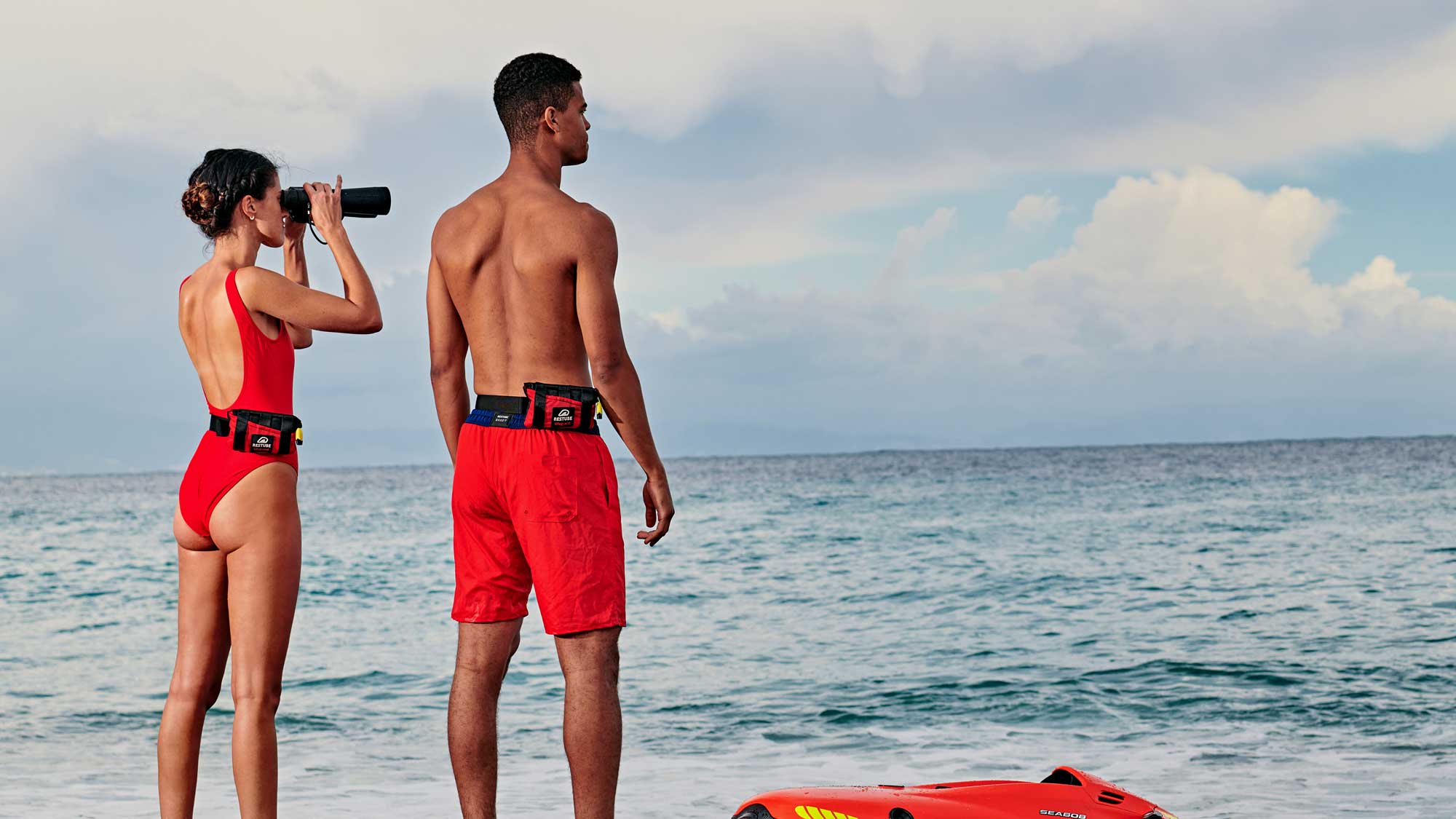 Professional-Rescue_Lifeguard-(1).jpg__PID:62da3ffc-a67c-4a46-acee-705c2dfd6da6