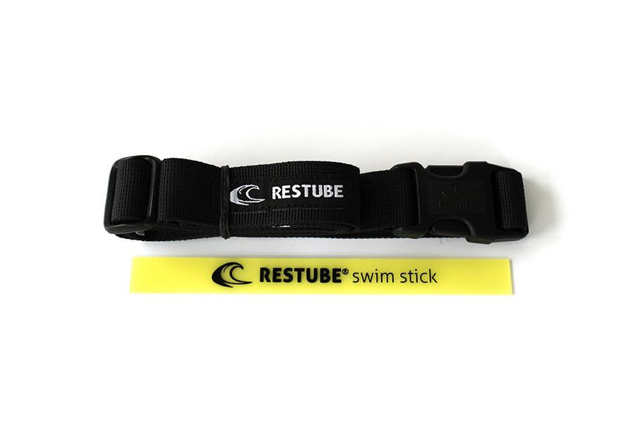 Activebelt a Restube positionable in fluorescent yellow lies in front of it